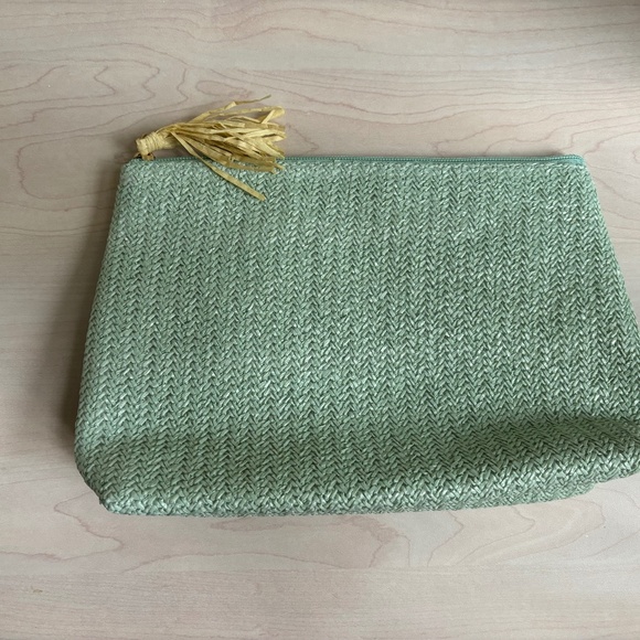 New Clutch  with Tassel Pull - Picture 1 of 4